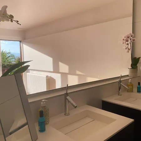 Ondarreta - Singular Y Exclusivo 圣塞瓦斯蒂安